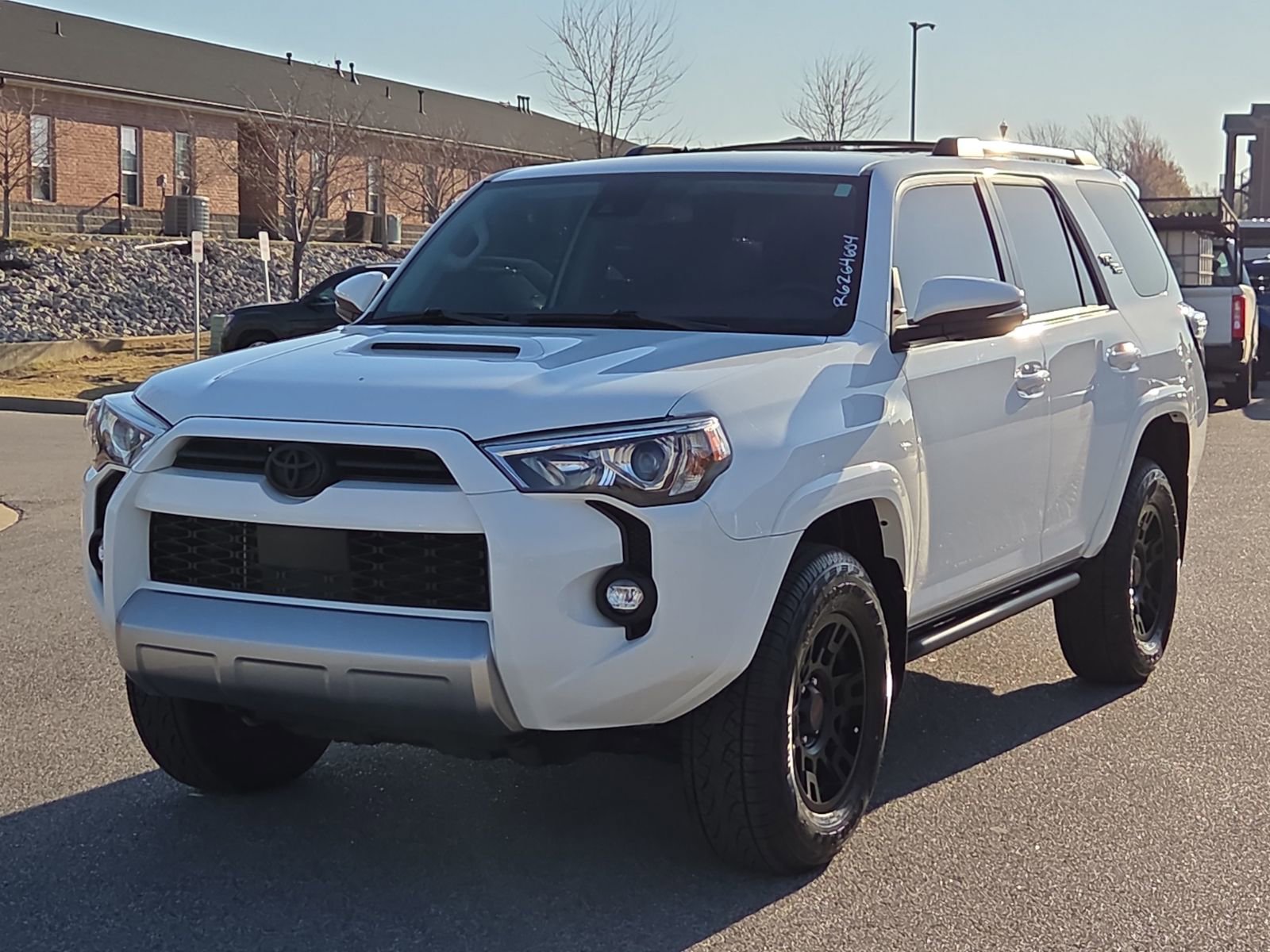 Used 2024 Toyota 4Runner TRD Off-Road Premium image 2