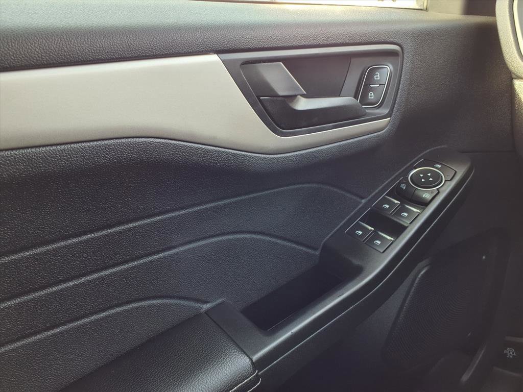 Certified 2022 Ford Escape SE w/ Cold Weather Package image 20