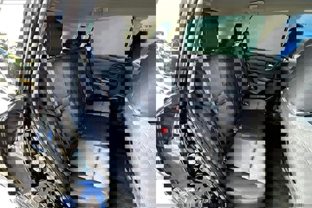 Used 2024 Nissan Rogue SV image 25