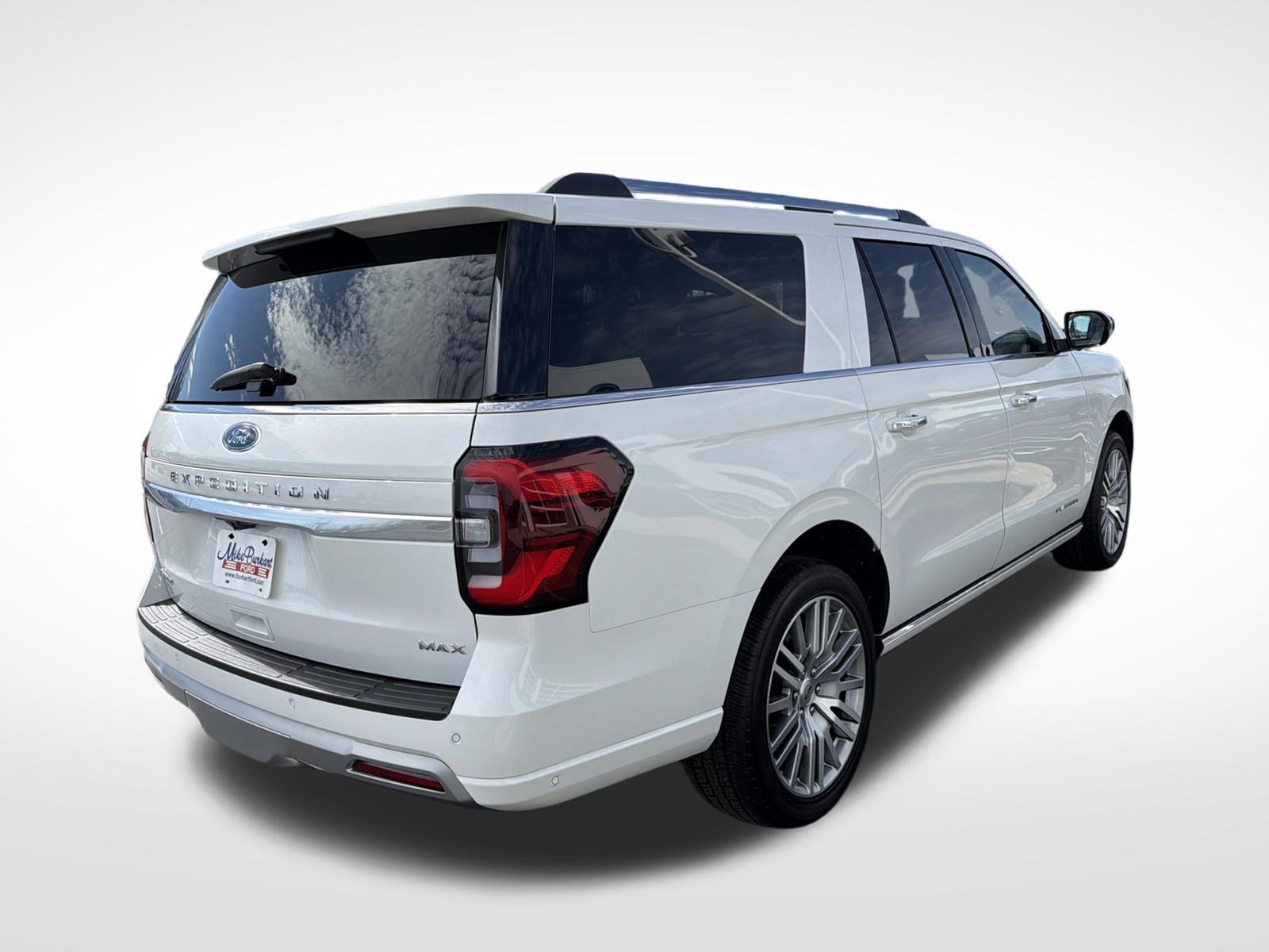 Certified 2024 Ford Expedition Max Platinum image 4