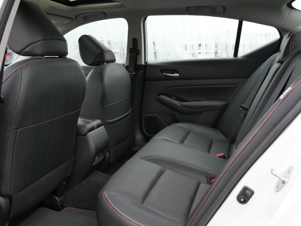Used 2023 Nissan Altima 2.5 SR w/ SR Premium Package FWD image 17
