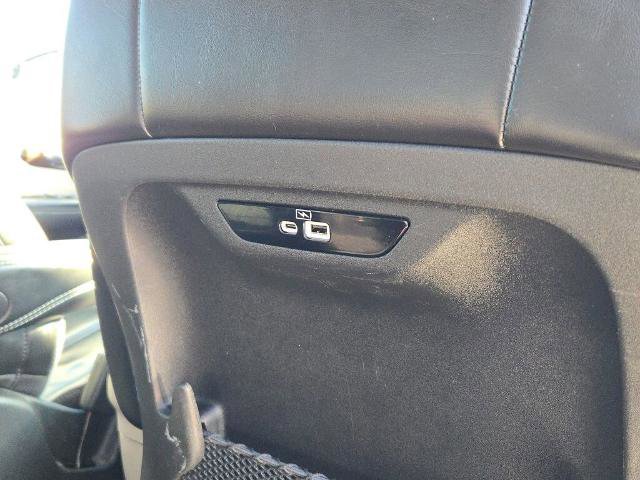 Used 2024 Chrysler Pacifica Limited FWD image 11