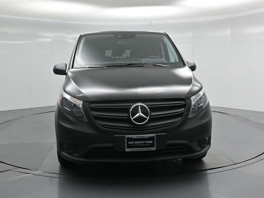 Used 2023 Mercedes-Benz Metris Passenger image 32