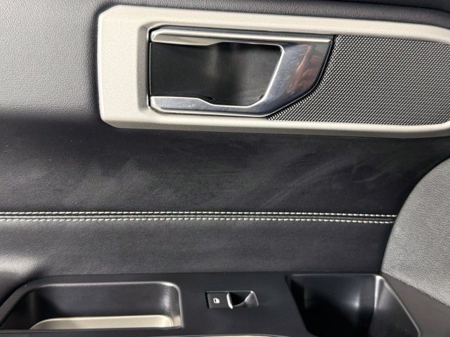 Certified 2022 Ford Explorer XLT RWD image 24