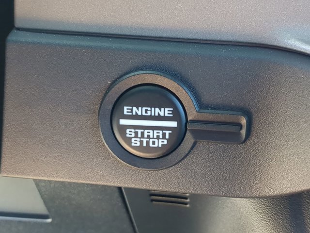 Certified 2025 Ford Bronco Outer Banks w/ Sasquatch Package AWD/4WD image 28