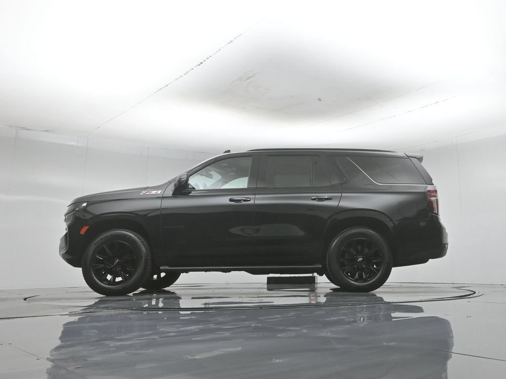 Used 2022 Chevrolet Tahoe Z71 w/ Luxury Package AWD/4WD image 8
