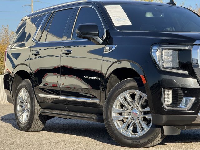 Used 2021 GMC Yukon SLT w/ SLT Premium Package image 2