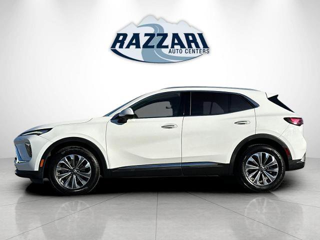 Used 2024 Buick Envision Preferred image 2