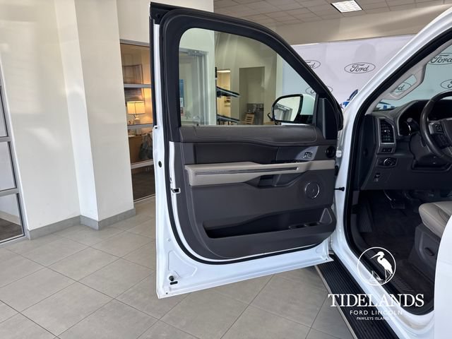 Certified 2021 Ford Expedition XLT RWD image 13