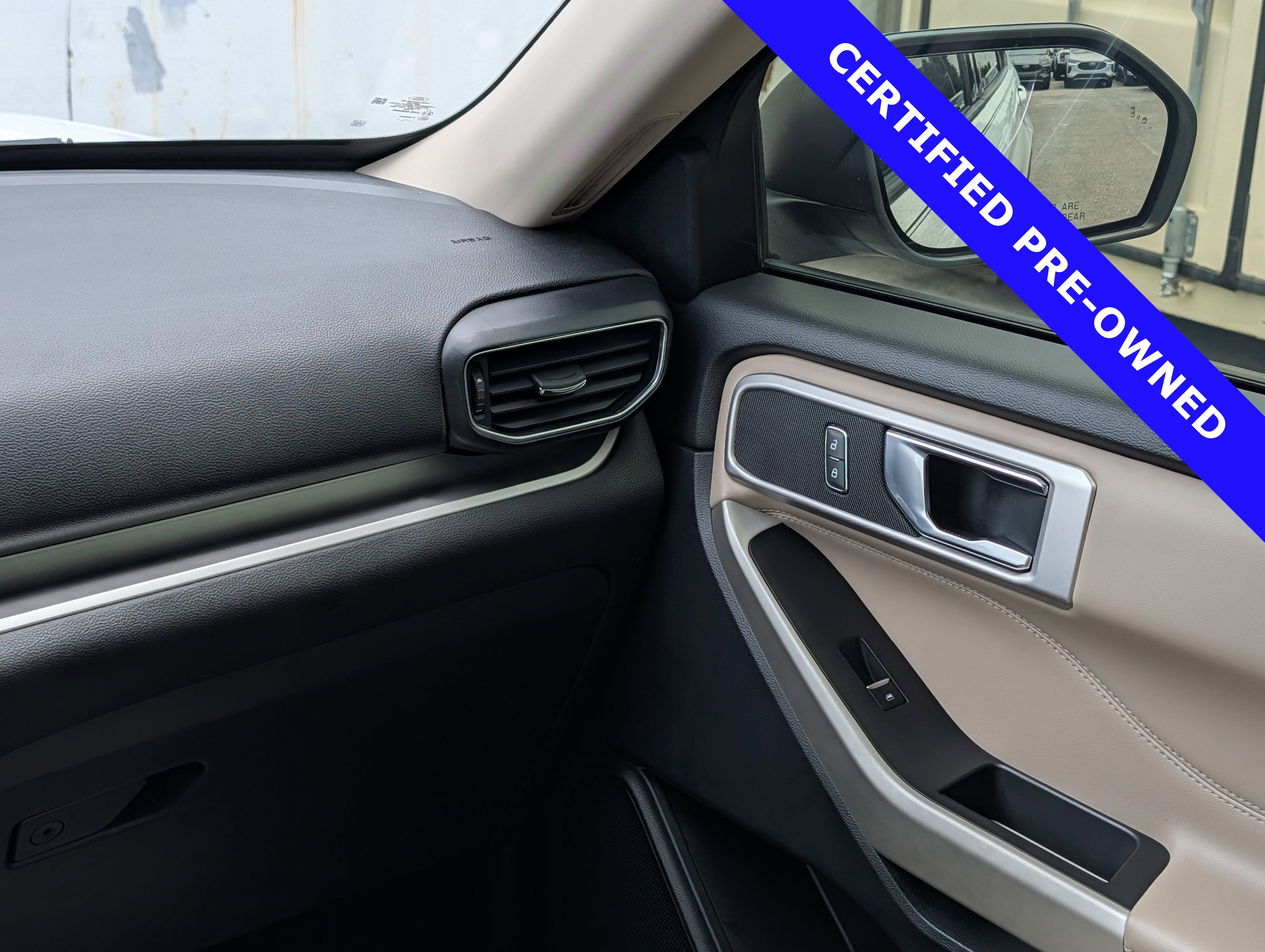 Certified 2021 Ford Explorer XLT w/ Equipment Group 202A AWD/4WD image 19