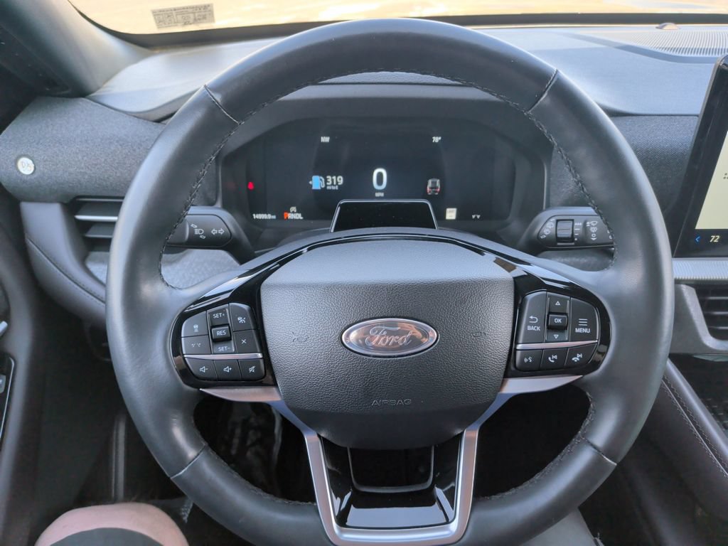 Certified 2025 Ford Explorer Platinum w/ Ultimate Package AWD/4WD image 23
