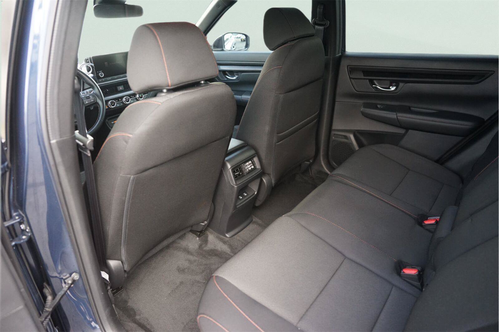 Used 2025 Honda CR-V Sport image 12