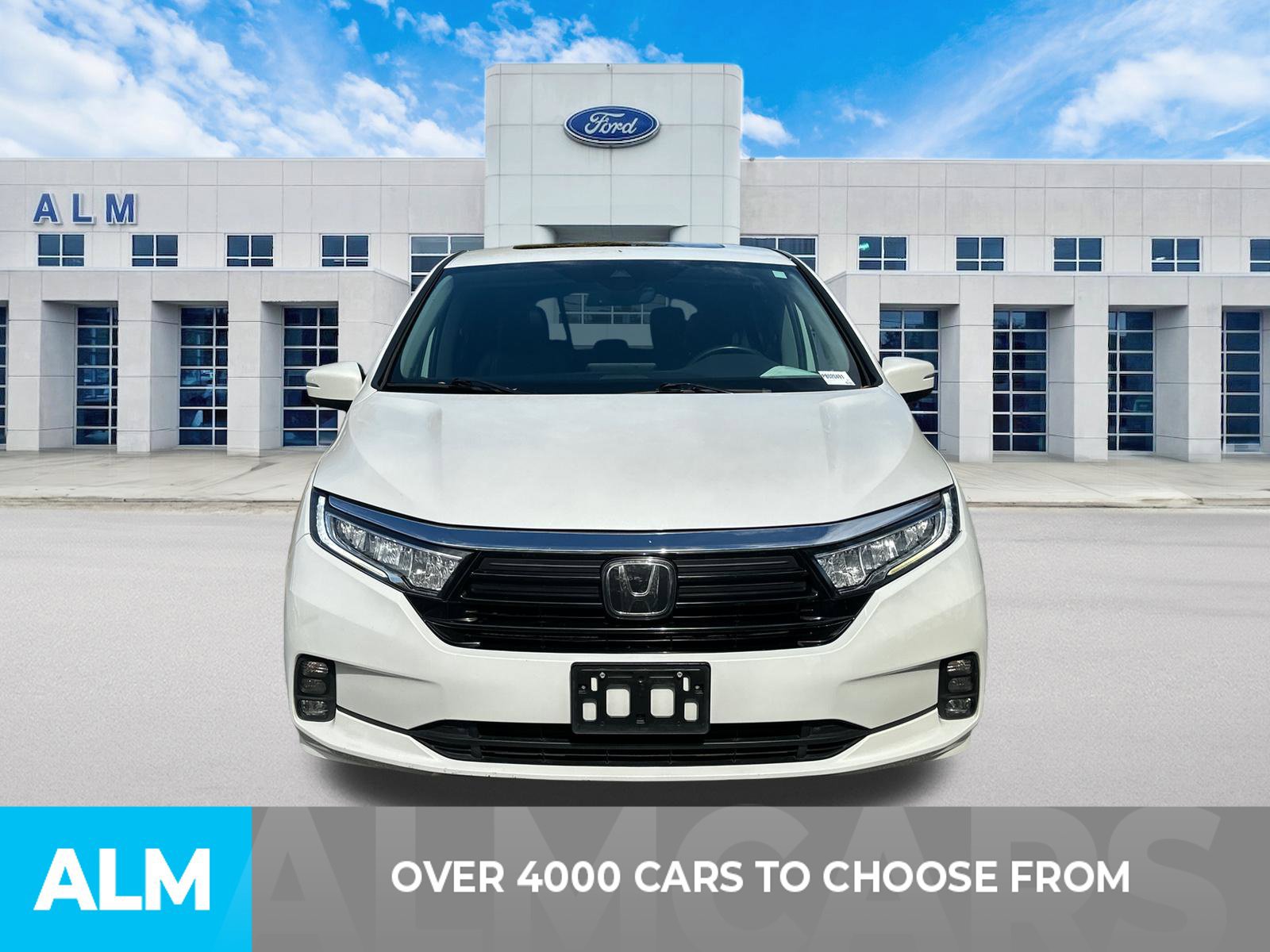 Used 2023 Honda Odyssey EX-L image 2