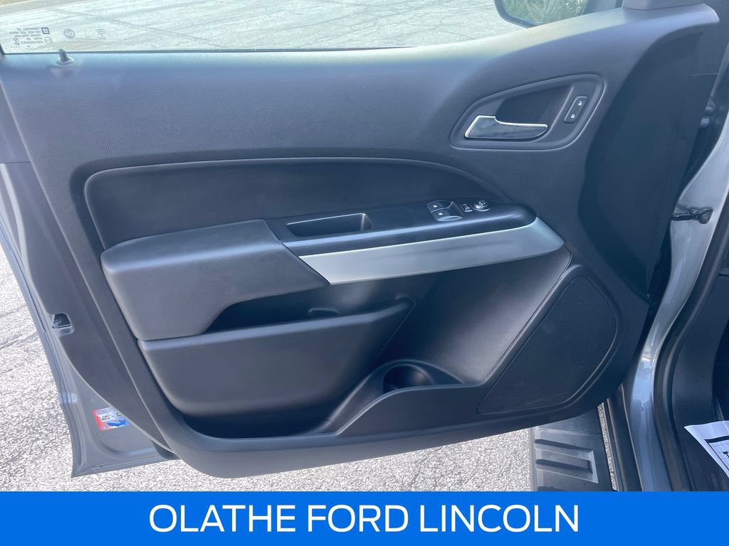 Used 2020 Chevrolet Colorado LT w/ LT Convenience Package AWD/4WD image 13