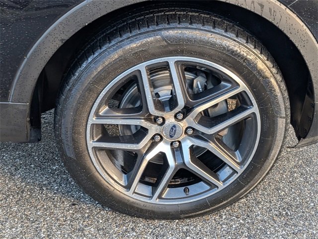 Certified 2019 Ford Explorer Sport w/ Ford Safe & Smart Package image 17
