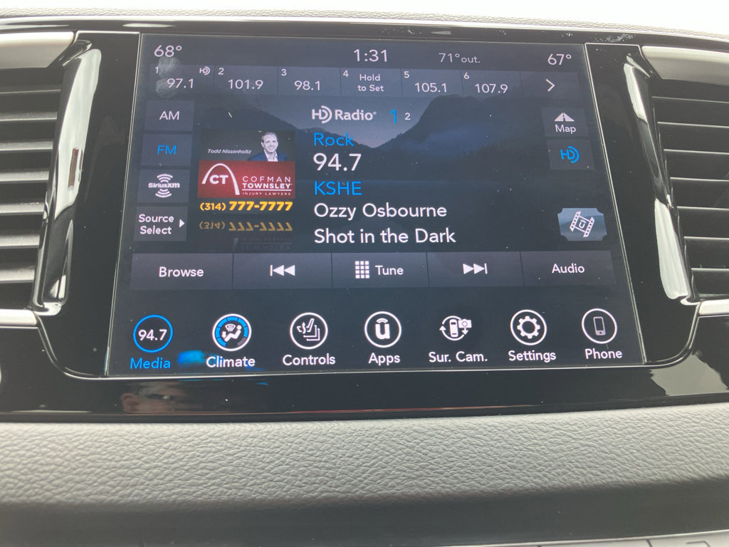 Used 2020 Chrysler Pacifica Touring-L Plus image 20