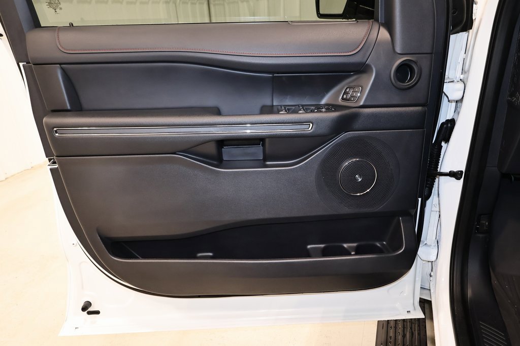 Certified 2024 Ford Expedition Limited image 11