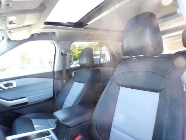 Certified 2023 Ford Explorer XLT w/ Equipment Group 202A AWD/4WD image 5