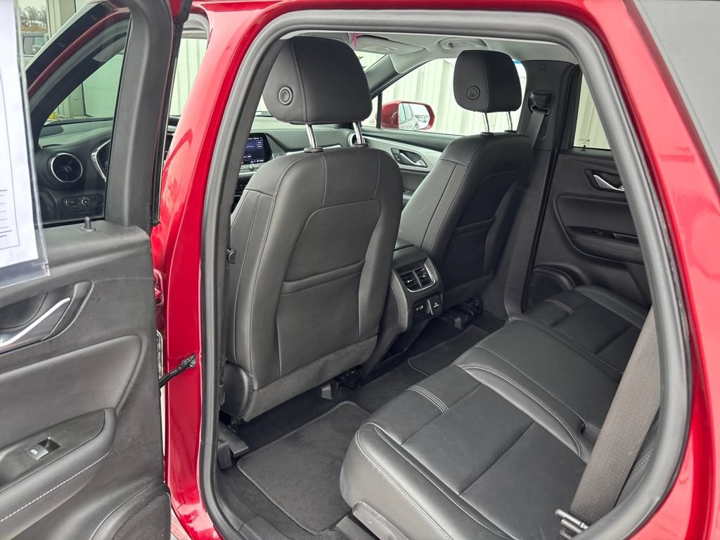 Used 2019 Chevrolet Blazer LT w/ Sound & Technology Package FWD image 22