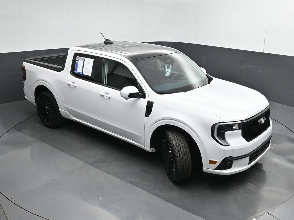 Certified 2025 Ford Maverick Lobo AWD/4WD image 47