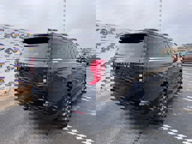 Certified 2025 Ford Expedition Max Active image 3