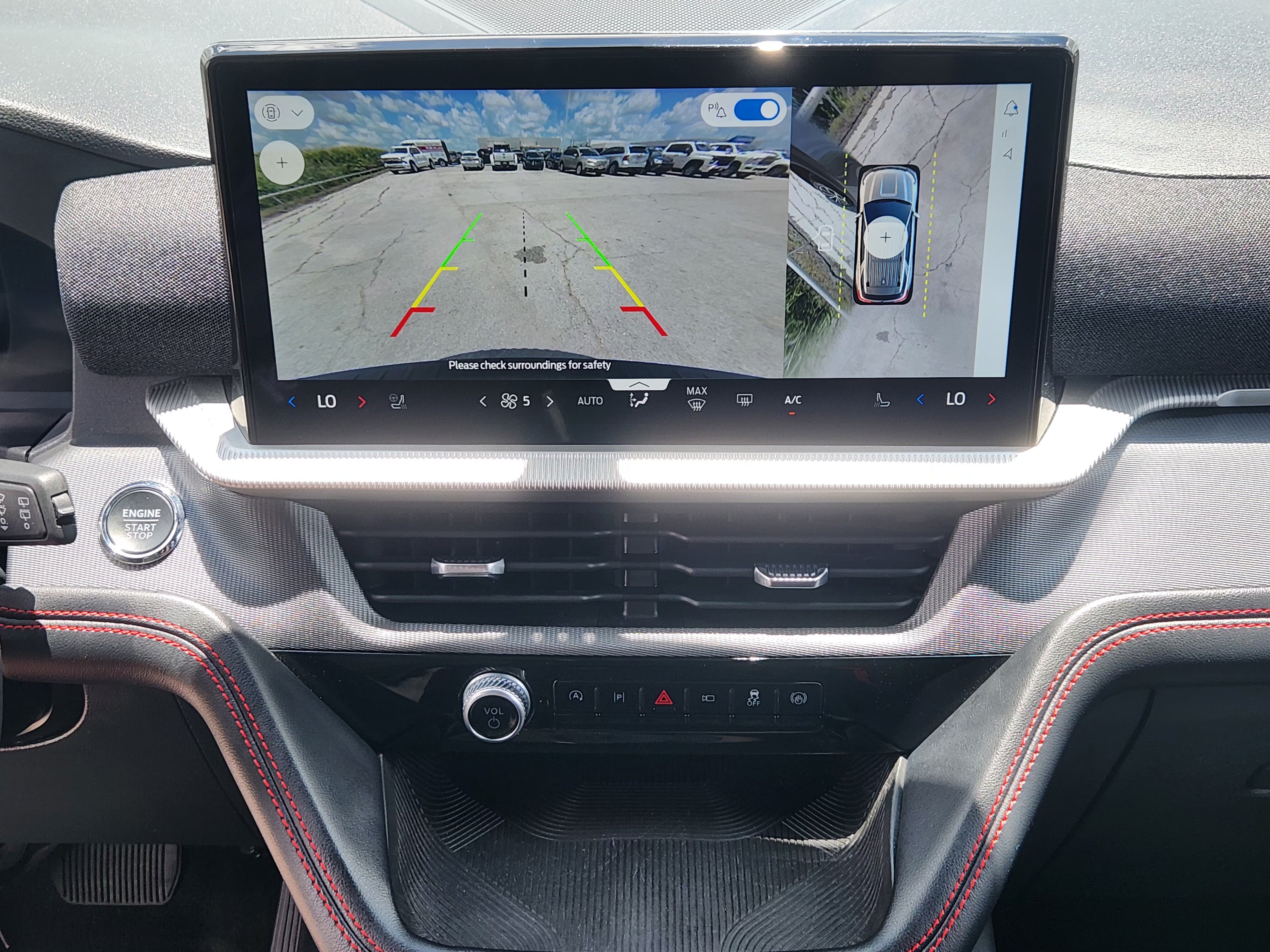 Certified 2025 Ford Explorer ST-Line AWD/4WD image 19
