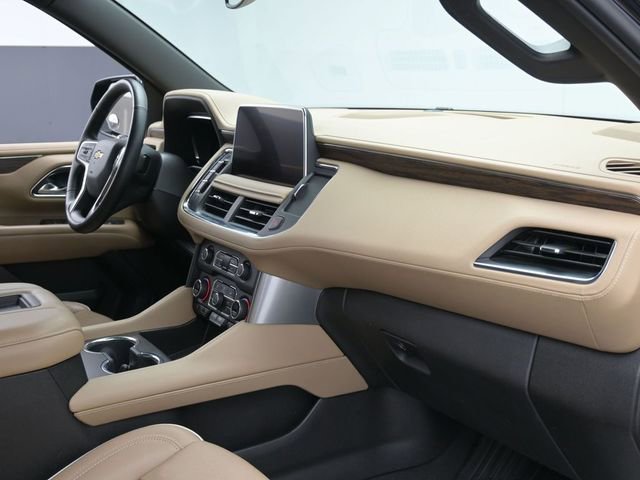 Used 2024 Chevrolet Suburban Premier image 33