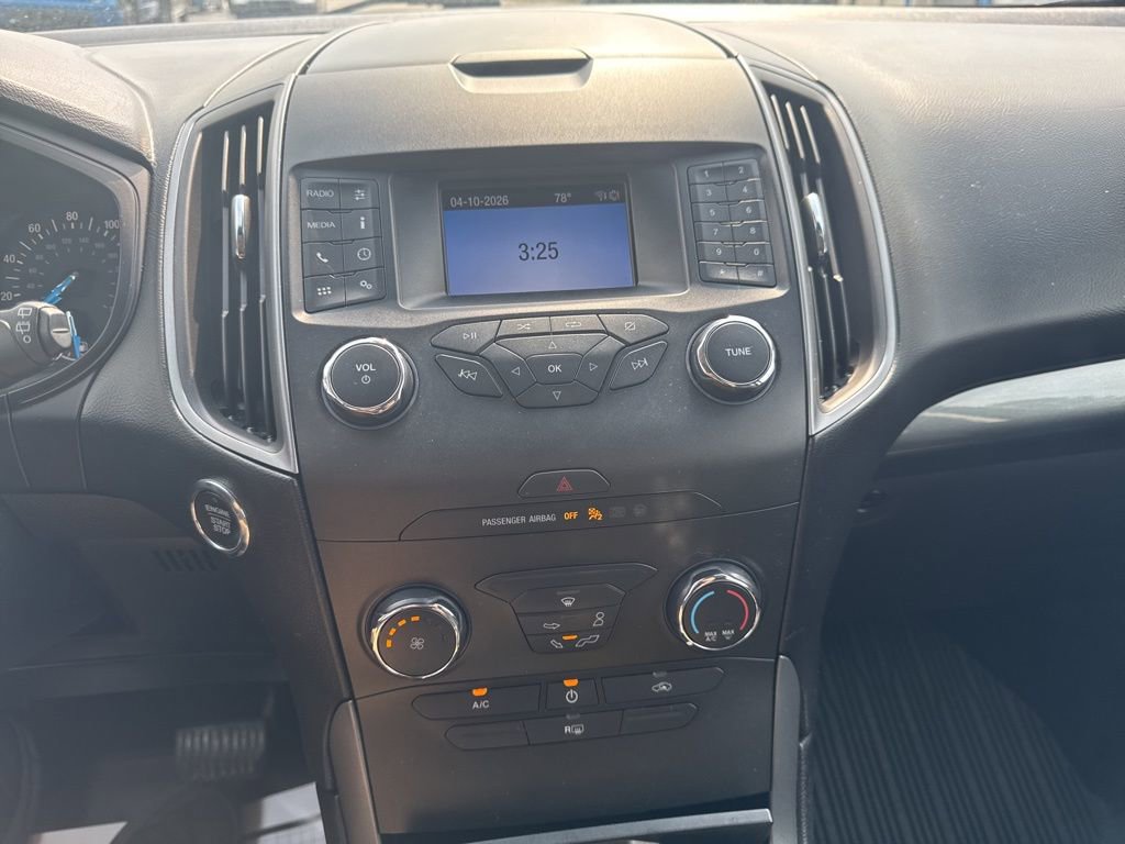 Certified 2019 Ford Edge SE FWD image 5