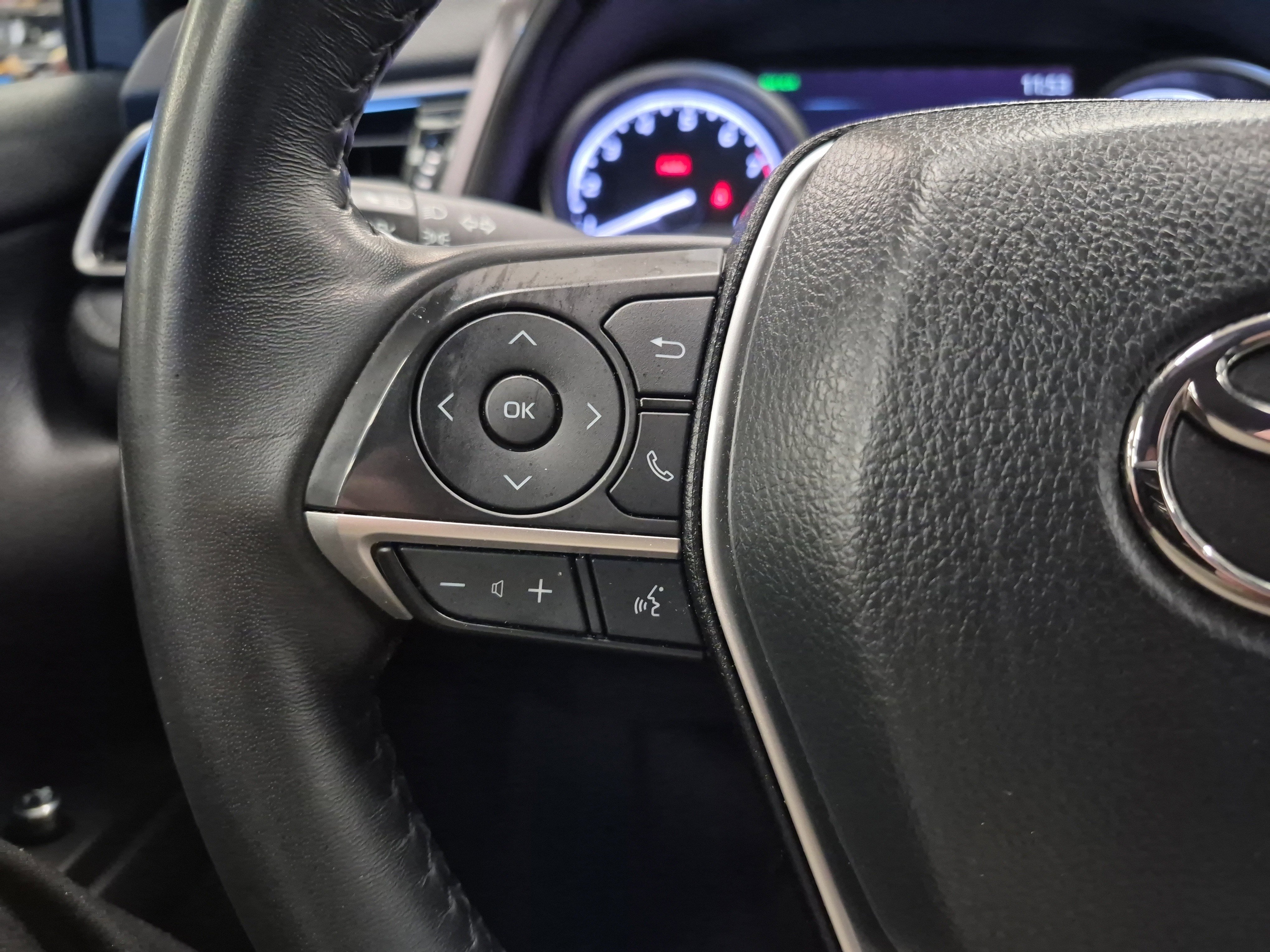 Used 2024 Toyota Camry XLE FWD image 24