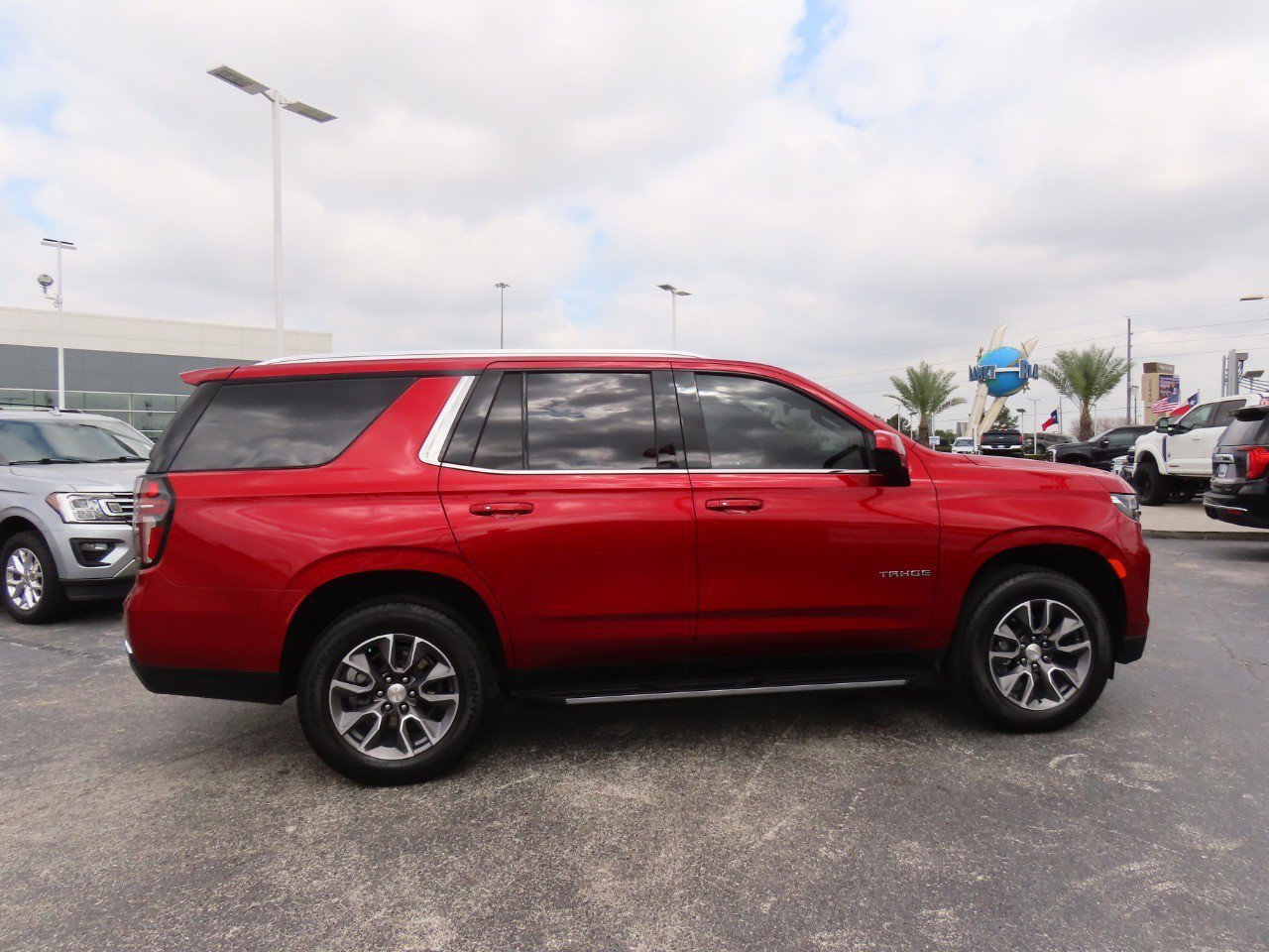 Used 2024 Chevrolet Tahoe LS w/ Driver Alert Package image 6