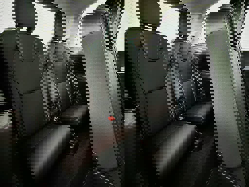 Used 2022 Volvo XC90 T5 Momentum w/ Advanced Package FWD image 31