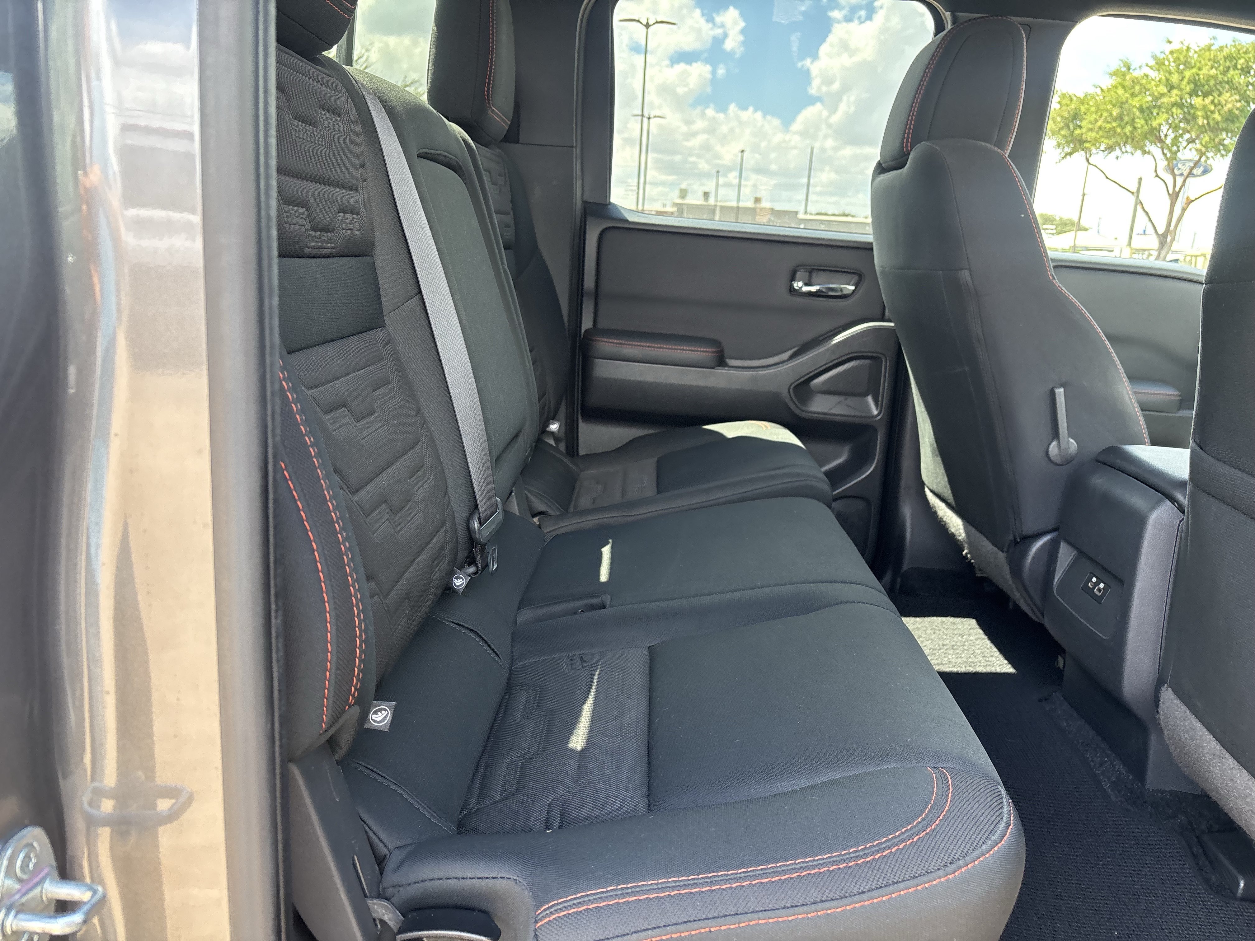 Used 2024 Nissan Frontier PRO-4X AWD/4WD image 20