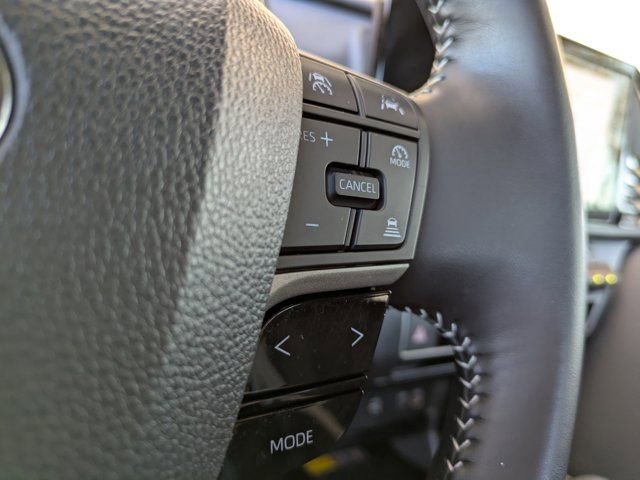 Used 2025 Toyota Camry SE image 23