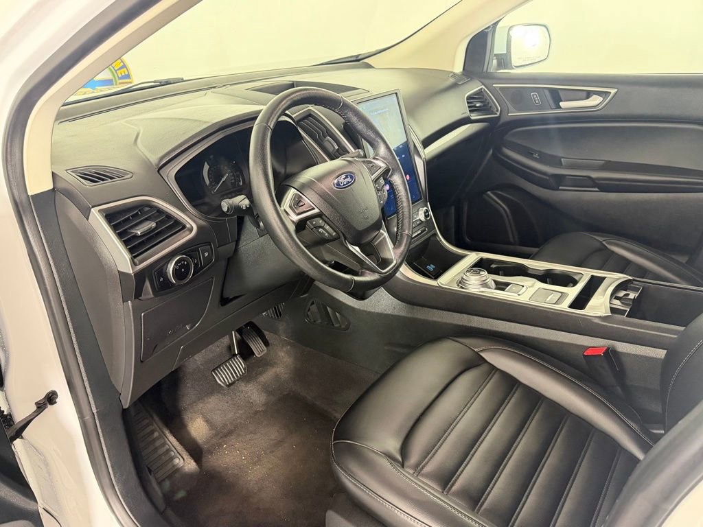 Certified 2024 Ford Edge SEL AWD/4WD image 12