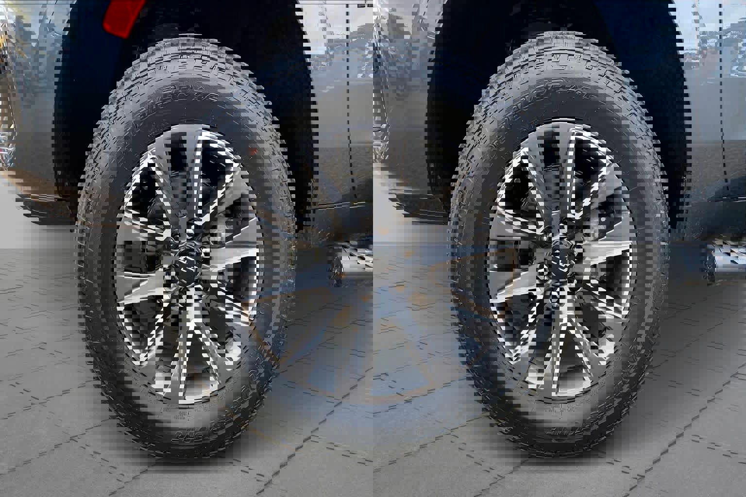 Used 2021 Chevrolet Tahoe Z71 w/ Z71 Signature Package image 25