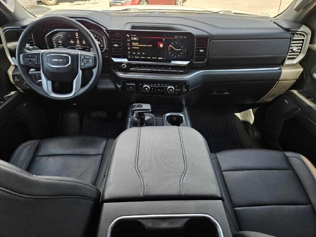 Used 2025 GMC Sierra 1500 SLT AWD/4WD image 28