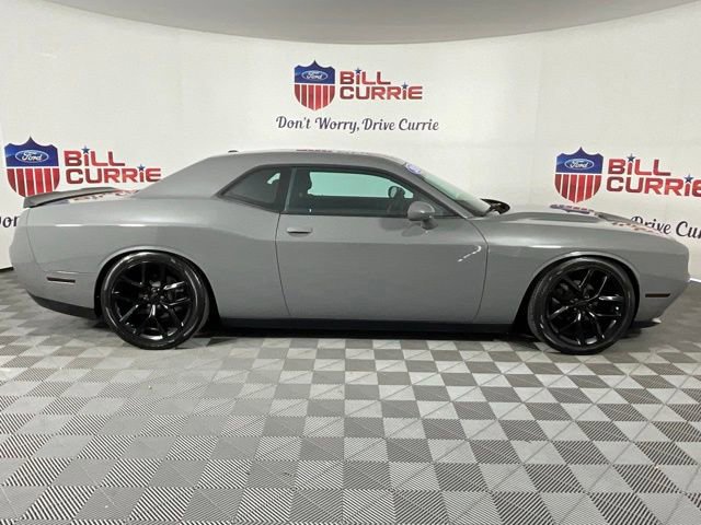 Used 2019 Dodge Challenger SXT w/ Blacktop Package image 6