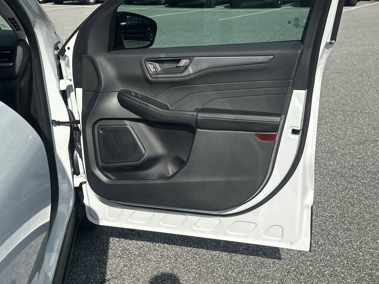 Certified 2025 Ford Escape Active FWD image 16
