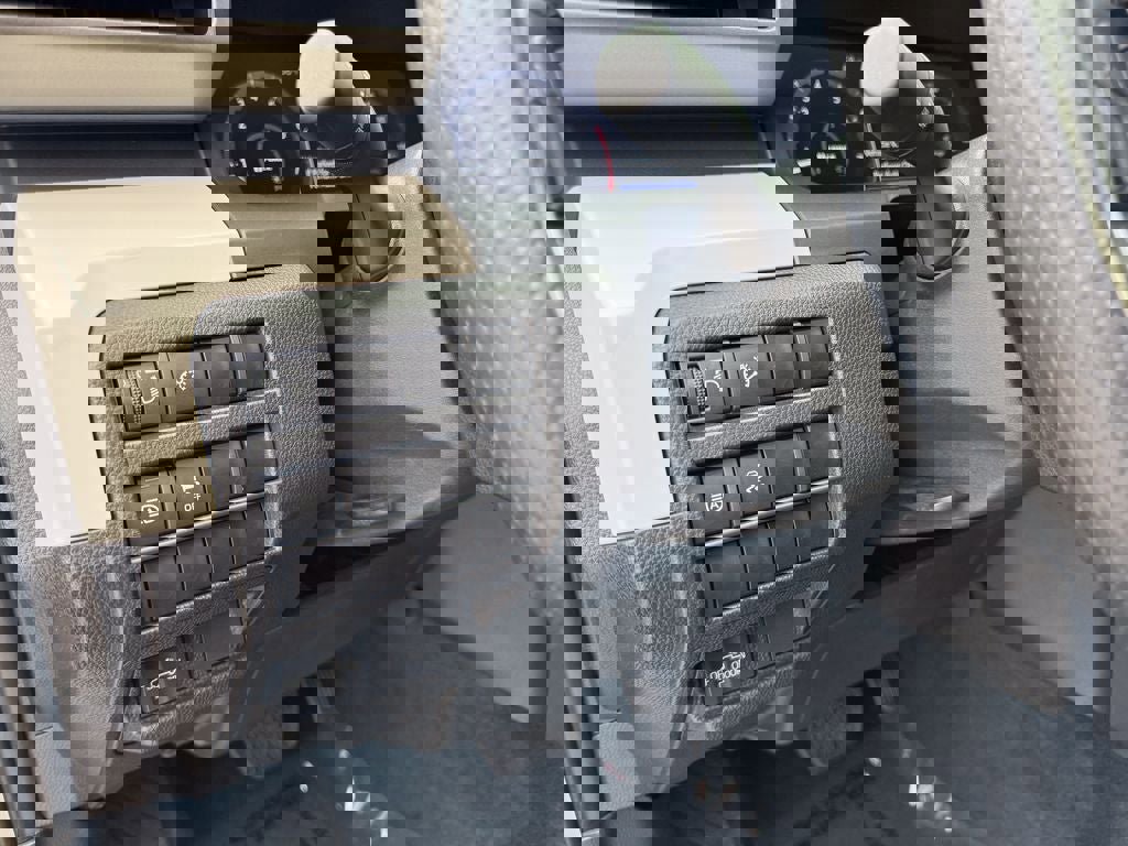 Used 2024 Toyota Tacoma TRD Off-Road AWD/4WD image 11