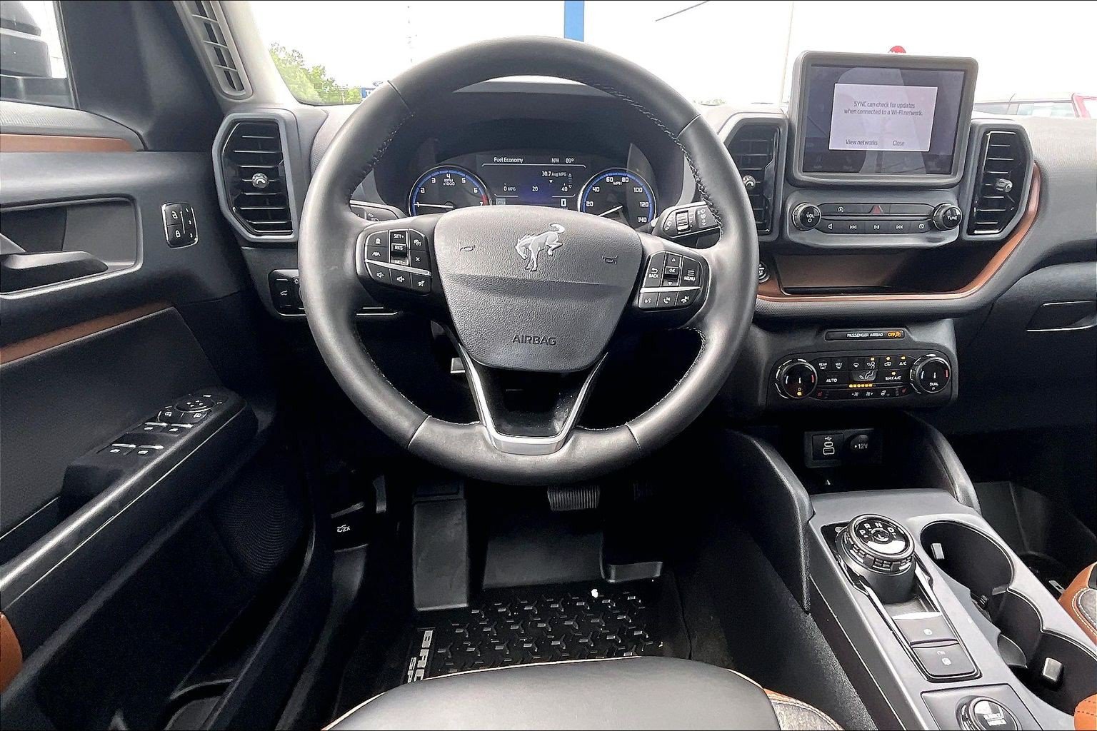 Certified 2024 Ford Bronco Sport Outer Banks w/ Tech Package AWD/4WD image 5