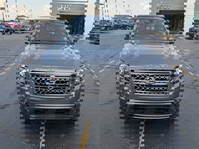 Used 2024 Nissan Frontier SV w/ SV Convenience Package image 8