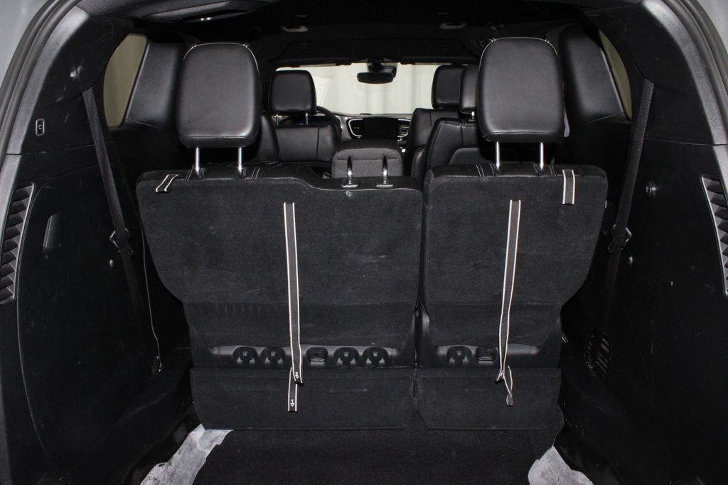 Used 2025 Chrysler Pacifica Select FWD image 17