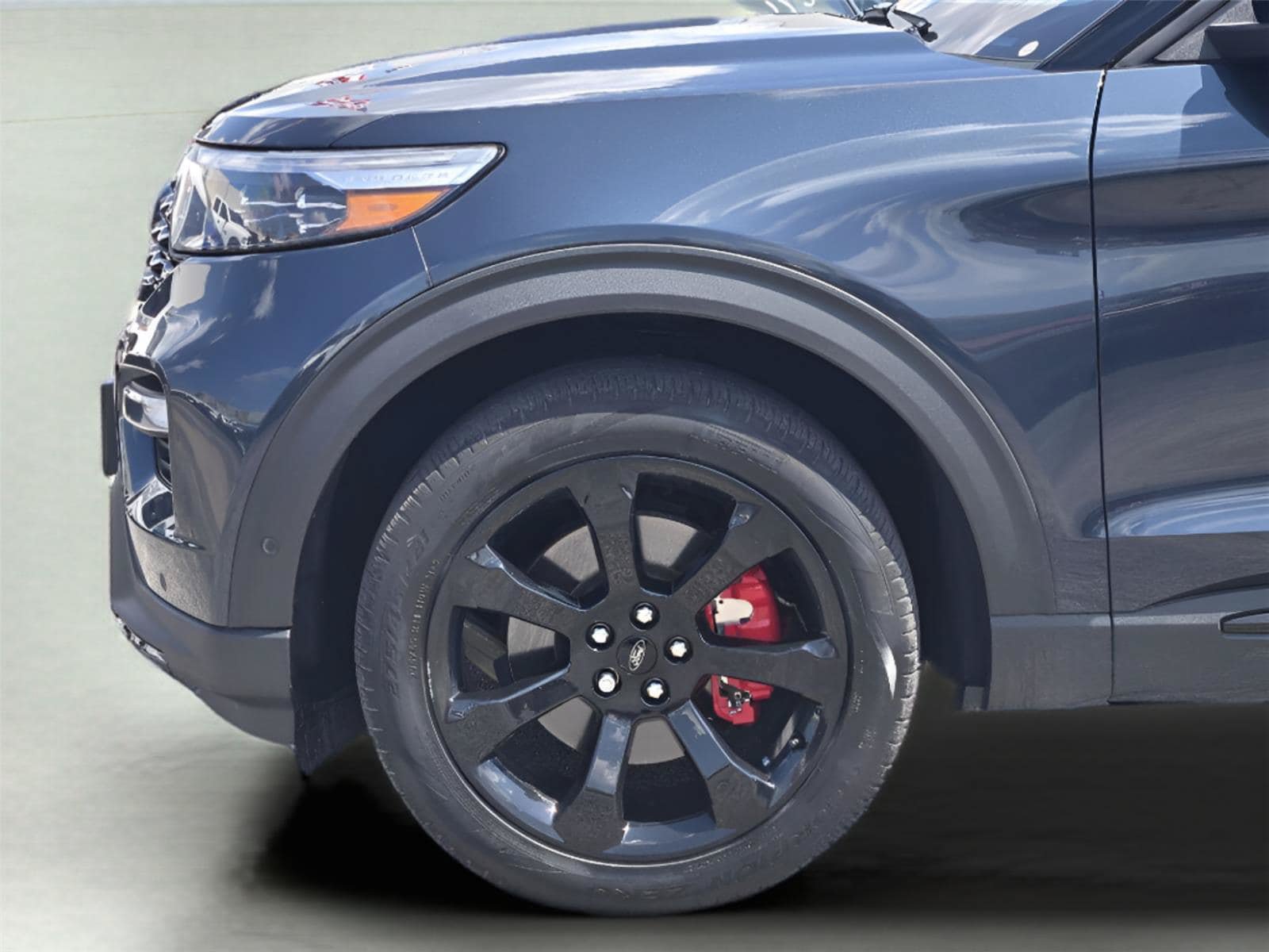 Certified 2022 Ford Explorer ST w/ Equipment Group 401A AWD/4WD image 6