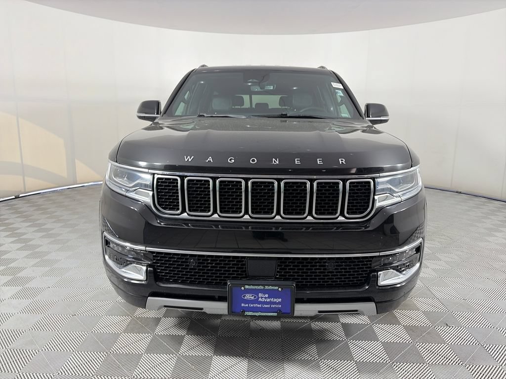 Used 2024 Jeep Wagoneer L Series II w/ Flexible Seating Group AWD/4WD image 2