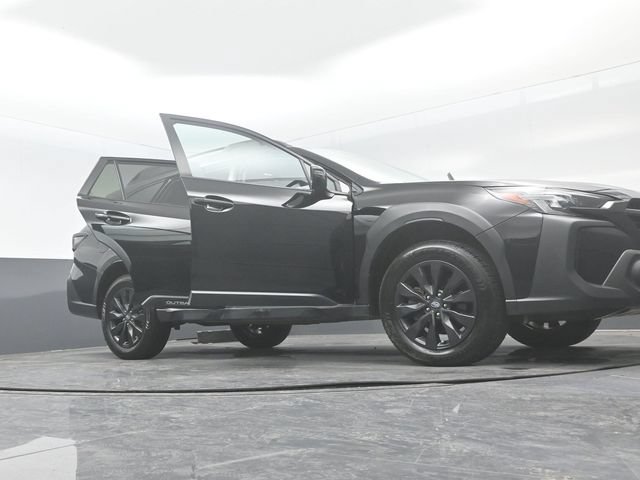 Used 2024 Subaru Outback Onyx Edition AWD/4WD image 29