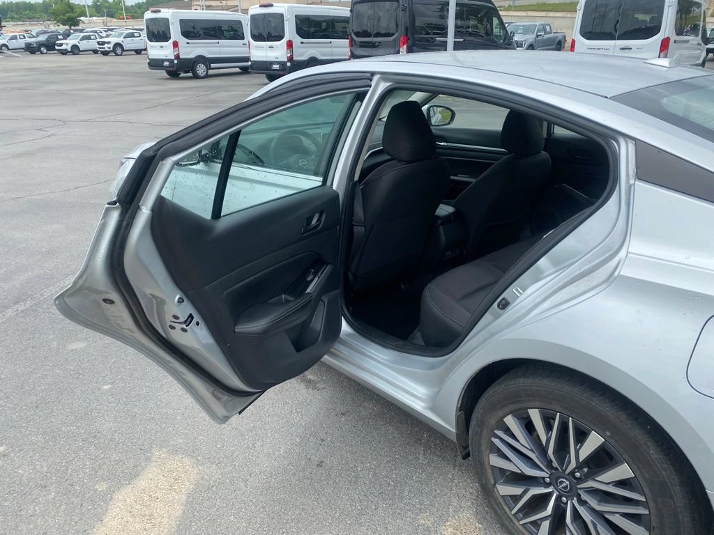 Used 2023 Nissan Altima 2.5 SV FWD image 27