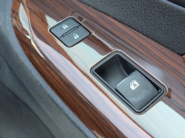 Used 2020 Toyota Sienna Limited Premium image 40