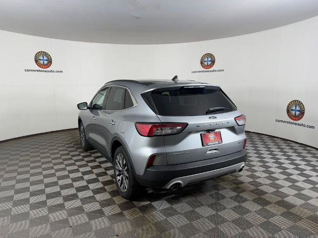 Certified 2022 Ford Escape Titanium AWD/4WD image 20