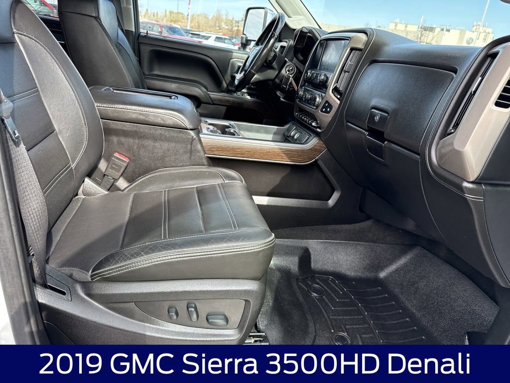 Used 2019 GMC Sierra 3500 Denali w/ Duramax Plus Package image 14