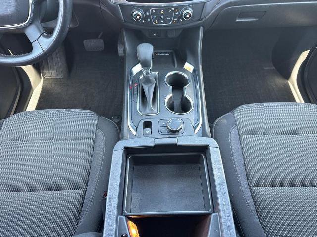 Used 2022 Chevrolet Traverse LT FWD image 18